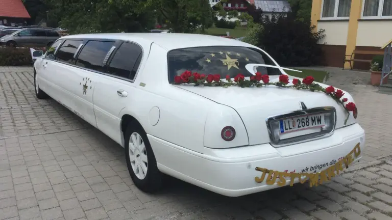 Weiße Hochzeitslimousine von STAR 7