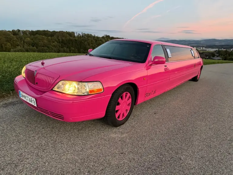 Pinkstar – pinke Stretch-Limousine von STAR 7