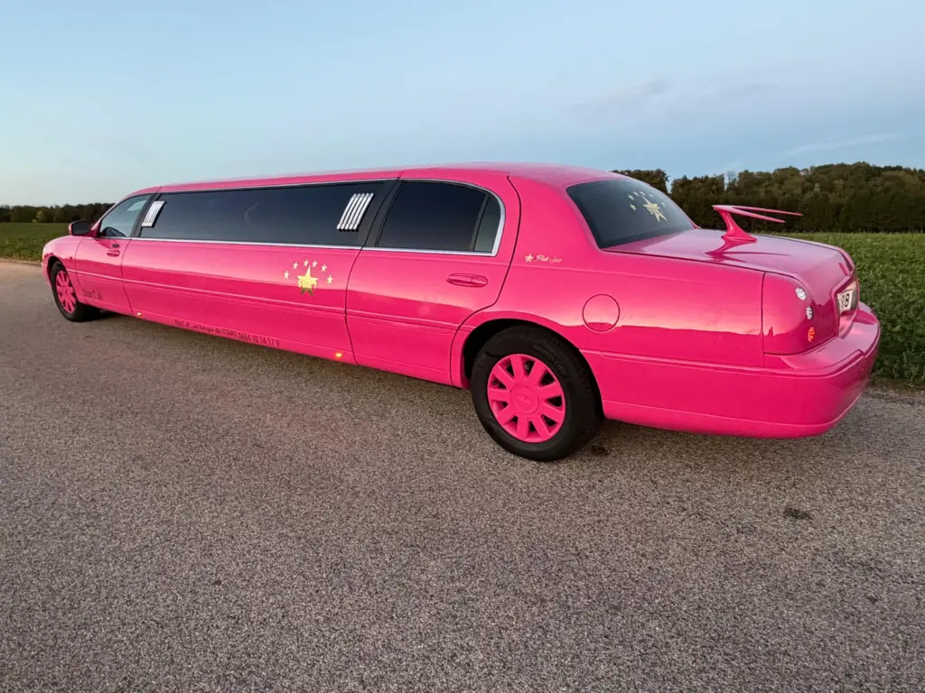 Pinkstar – pinke Stretch-Limousine von STAR 7