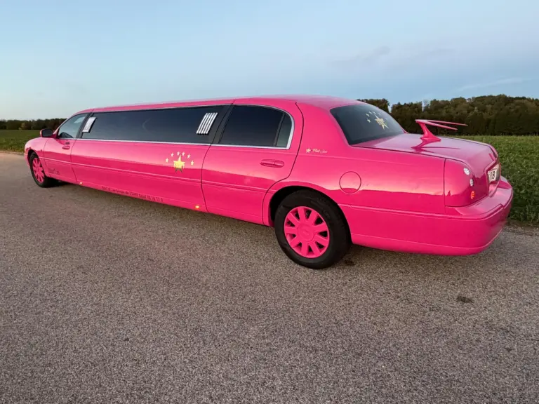 Pinkstar – pinke Stretch-Limousine von STAR 7