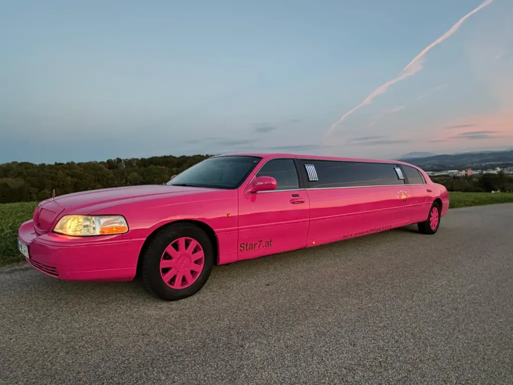 Pinkstar – pinke Stretch-Limousine von STAR 7