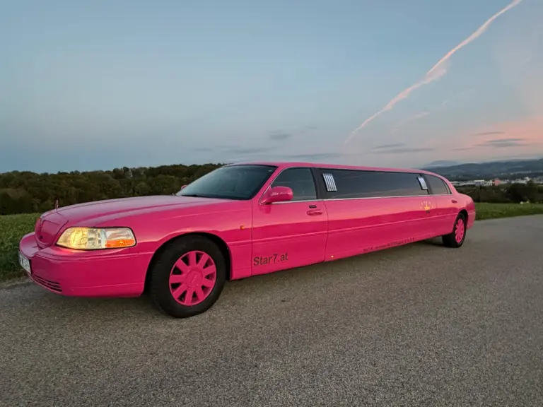 Pinkstar – pinke Stretch-Limousine von STAR 7