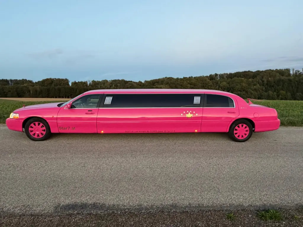 Pinkstar – pinke Stretch-Limousine von STAR 7